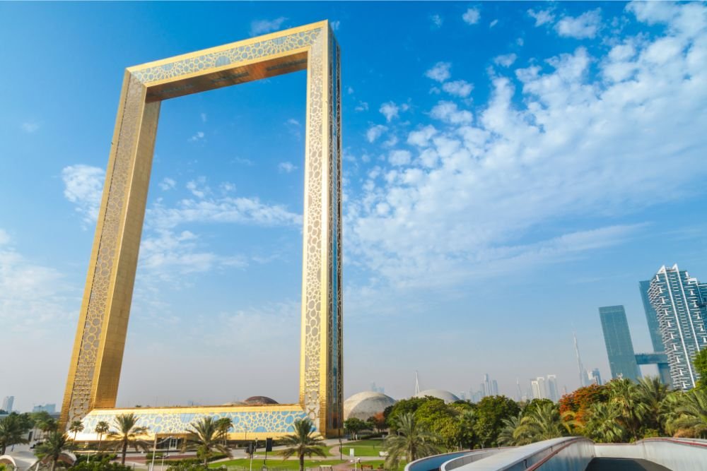 Dubai glass frame